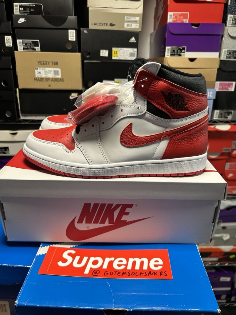 Nike Air Jordan 1 Retro High OG Heritage White UNI Red BLACK 555088-161 M 13 NEW