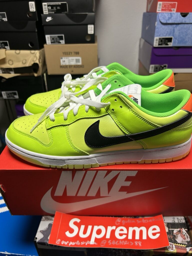 Nike Dunk Low SE Volt BLACK Total Orange Glow FJ4610-702 Mens SIZE 13 BRAND NEW