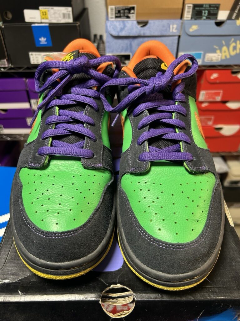 Nike SB Dunk Low Green Spark Hoop Orange MENS SIZE 13 313170-381 USED