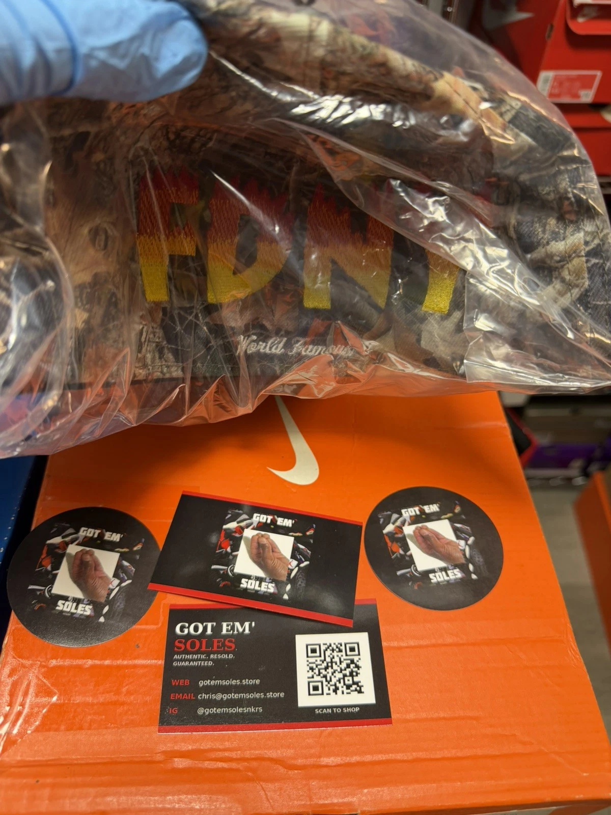 Supreme/FDNY Box Logo New Era® TRUETIMBER 7 5/8 FW26 - Image 3