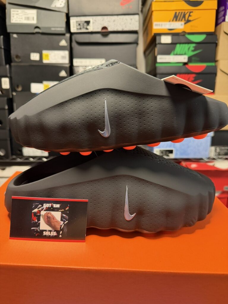 Nike Mind 001 Men Pregame Mules HQ4307-001 Black Crimson White Chrome SZ 12 NEW