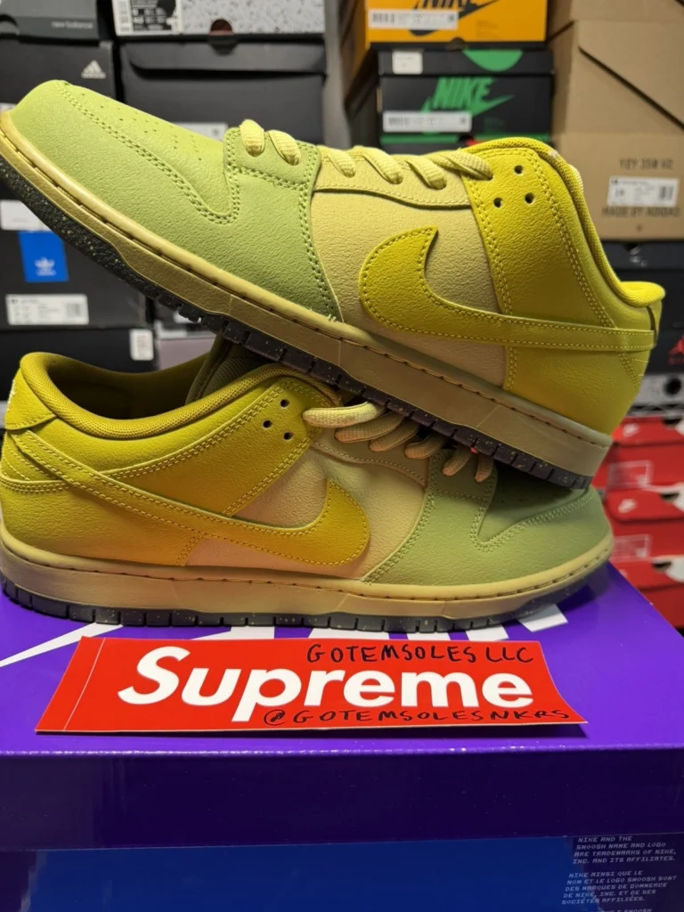 Nike SB Dunk Low Pro WC IO0427-300 SAFFRON QUARTZ MENS SIZE 13 BRAND NEW DS